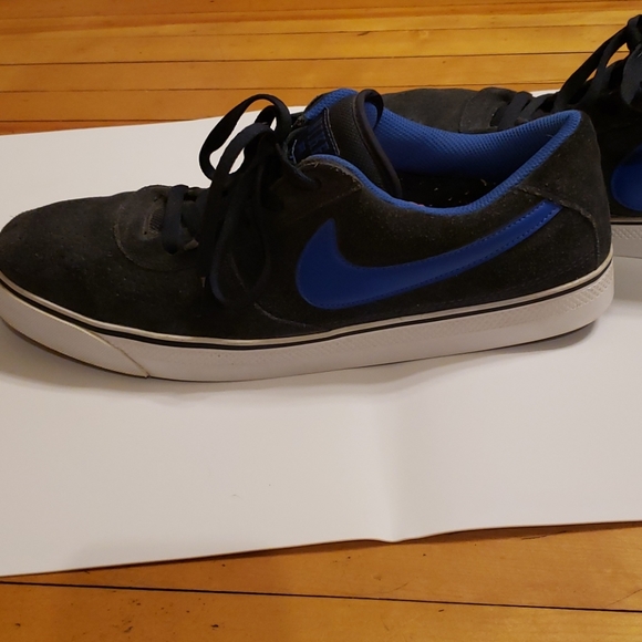 Nike Men's Mvrk Low 2 Size 13 - Picture 4 of 11